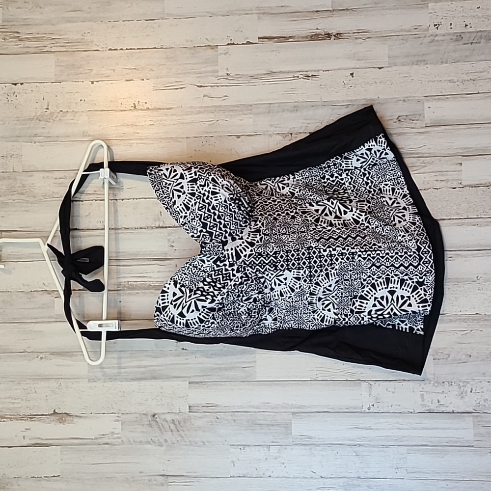 Catalina Black and White Tank Teeni Elegant Swimwear